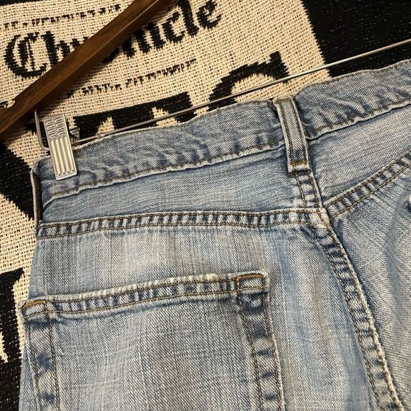 Levi’s Signature Blue Thrashed Jeans Fraying Mens Size 31 x 28.5 Grunge Style - Picture 9 of 16